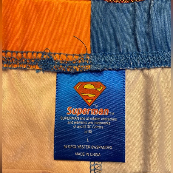 NWOT DC Comic Ladies Women's Superman Print Polyester Blend Stretchy Leggings L - Picture 3 of 13